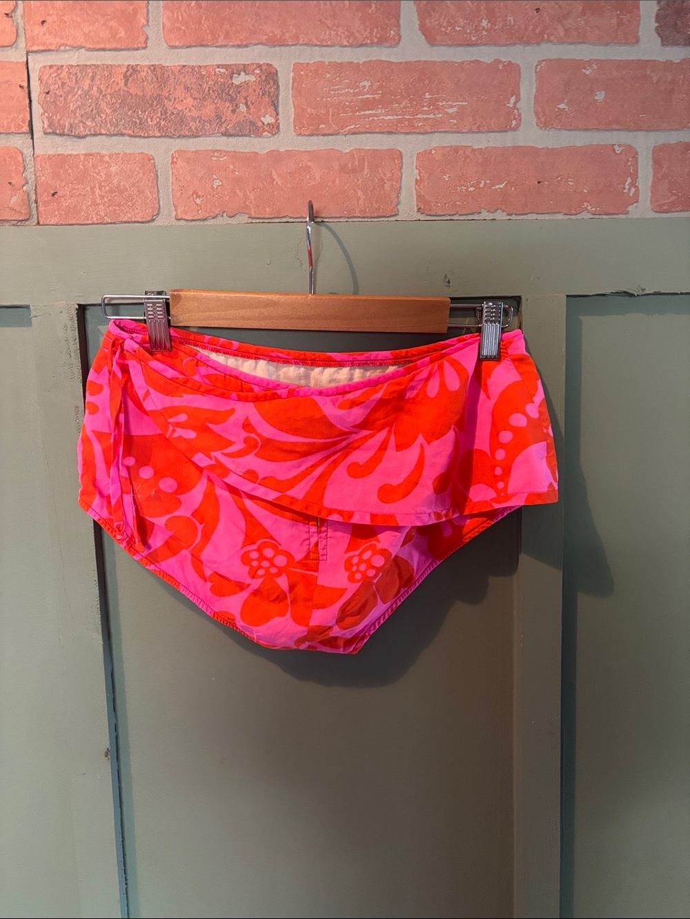 Vintage Pink and Red Women's Bikini Set - Picture 5 of 9